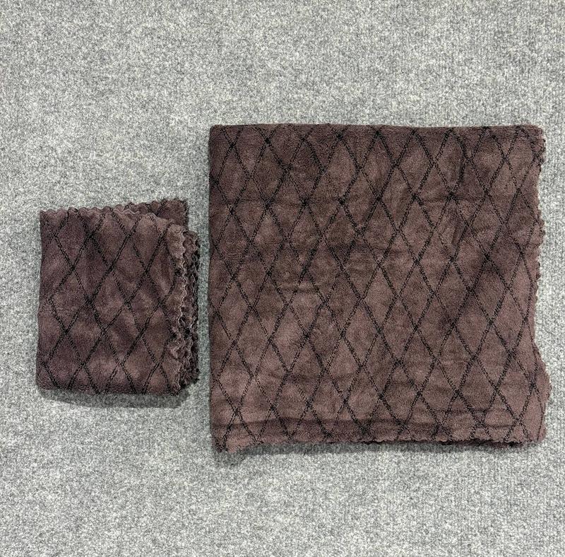 حوله دست و صورت و حمام