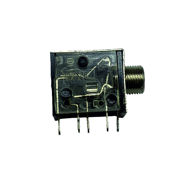 فیش مادگی AUX روبردی 5 پایه مدل MXL87279