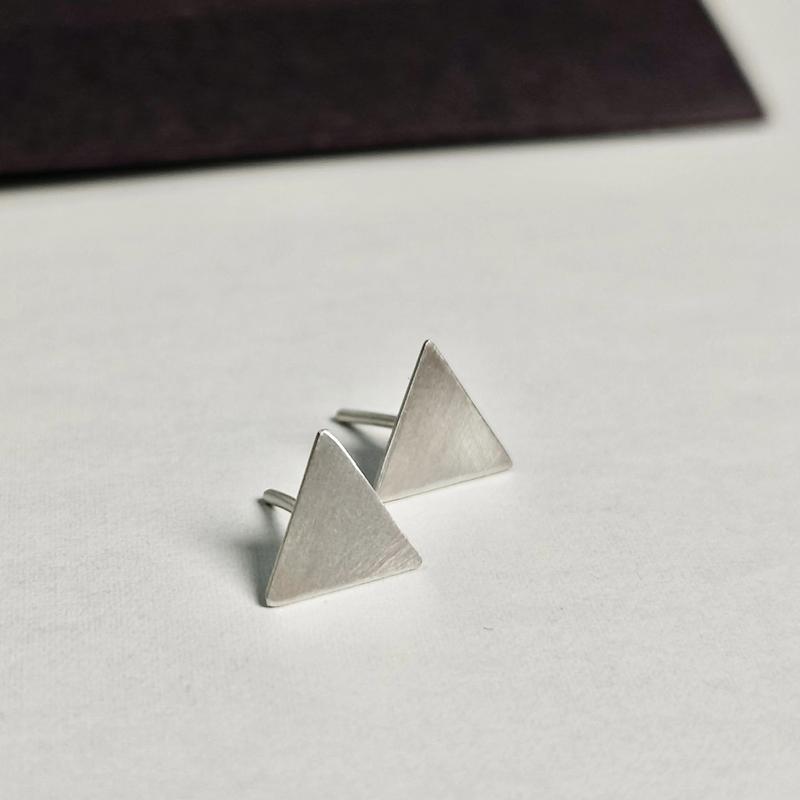 گوشواره‌ی مثلث