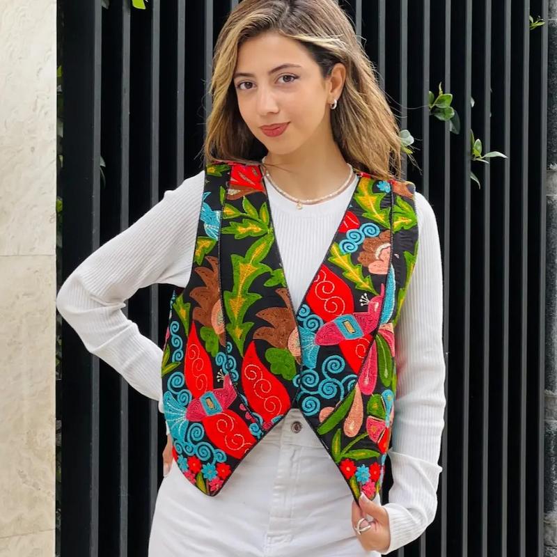 وست سوزن دوزی سنتی زنانه مشکی و رنگی تنخور مدل - آیوی برند