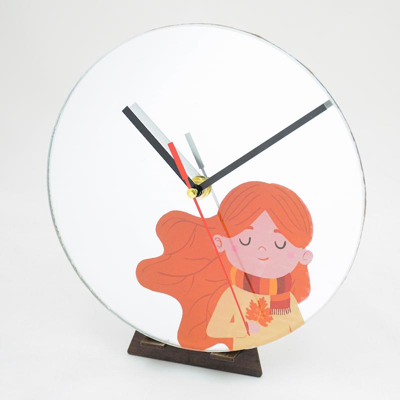 آینه ساعت طرح دختر پاییز