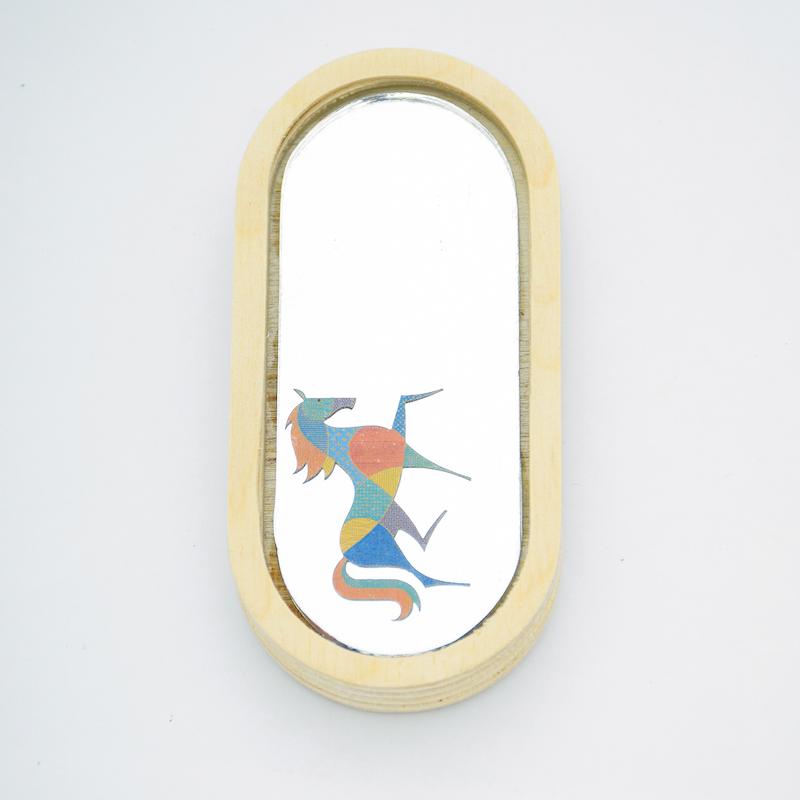 آینه همراه طرح اسب