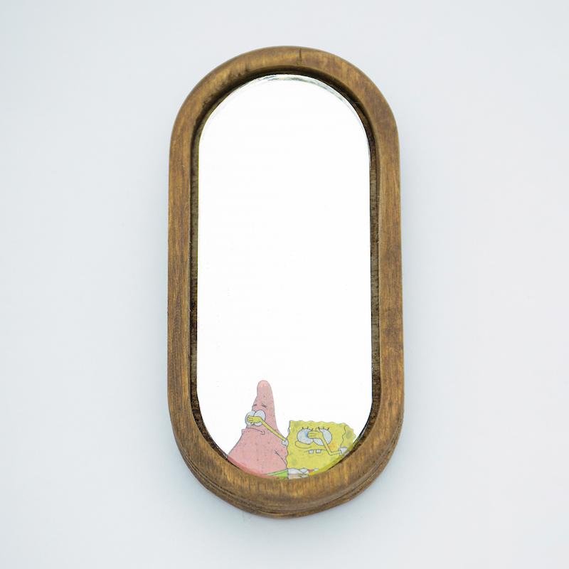 آینه همراه طرح باب اسفنجی