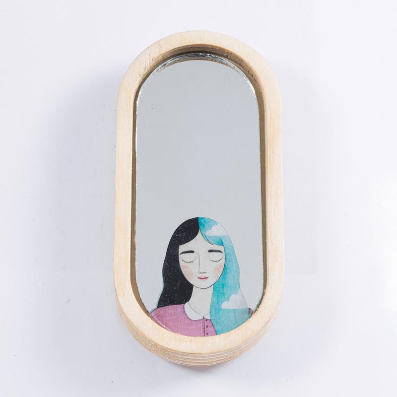 آینه همراه طرح دختر آسمان