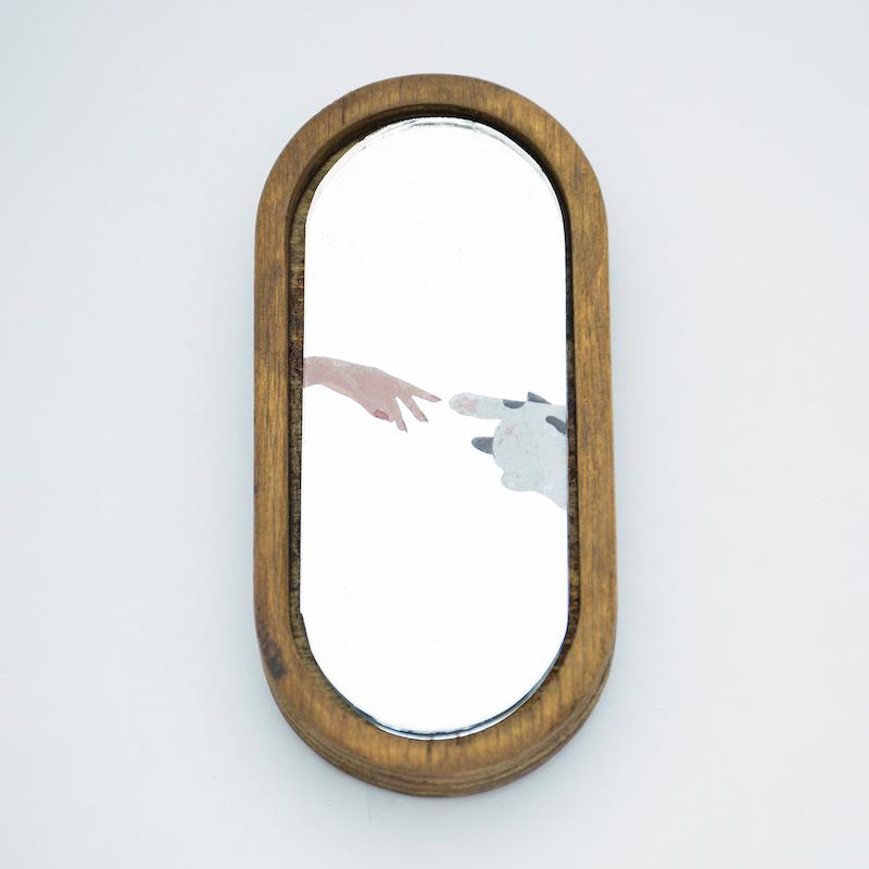 آینه همراه طرح آفرینش گربه ای