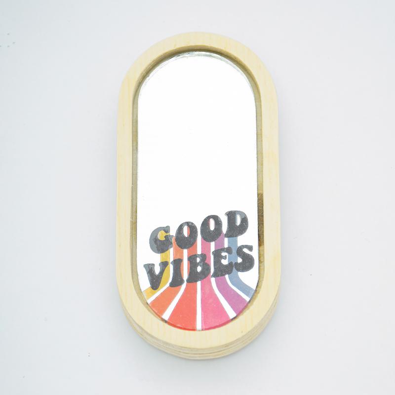 آینه همراه طرح گود وایب