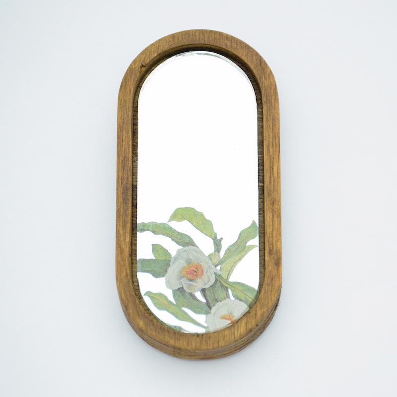 آینه همراه طرح لاور