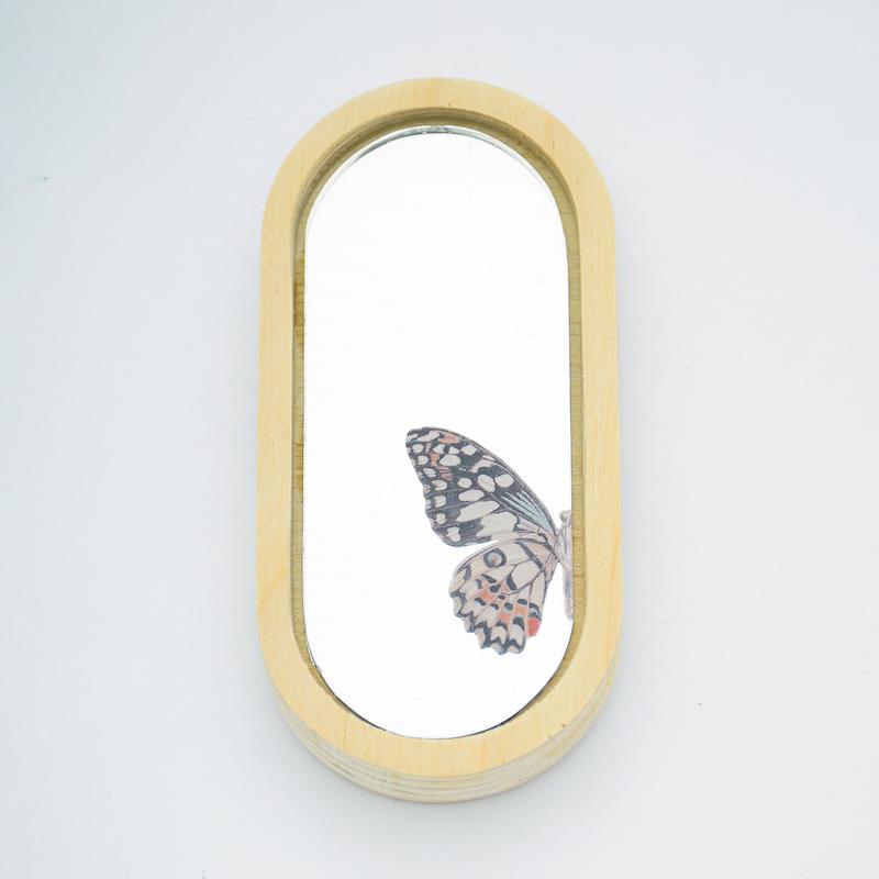 آینه همراه طرح پروانه