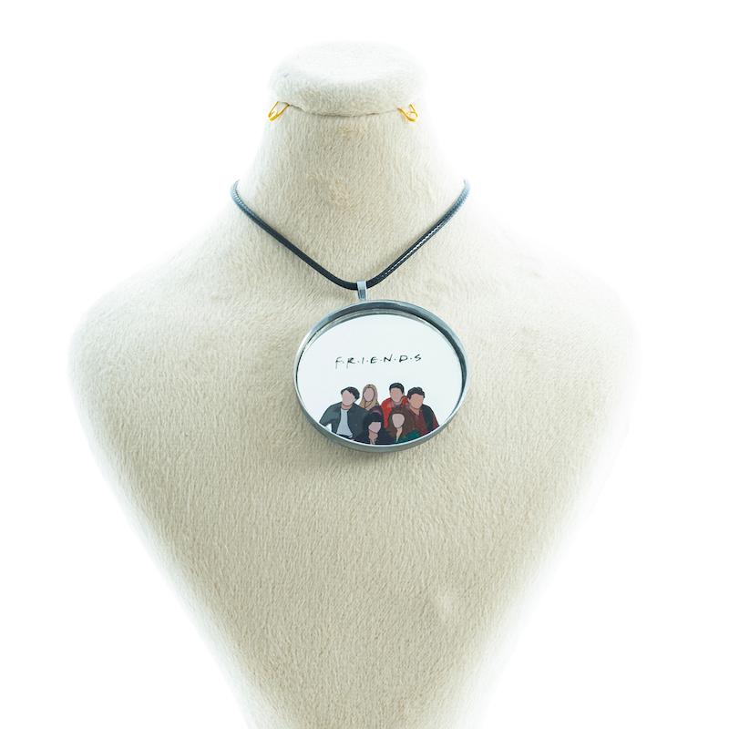 گردنبند آینه ای طرح فرندز (FRIENDS)