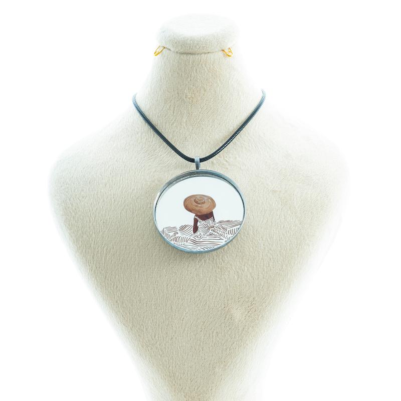 گردنبند آینه ای طرح دختر گندم زار