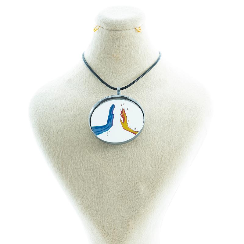 گردنبند آینه ای طرح آب و آنش