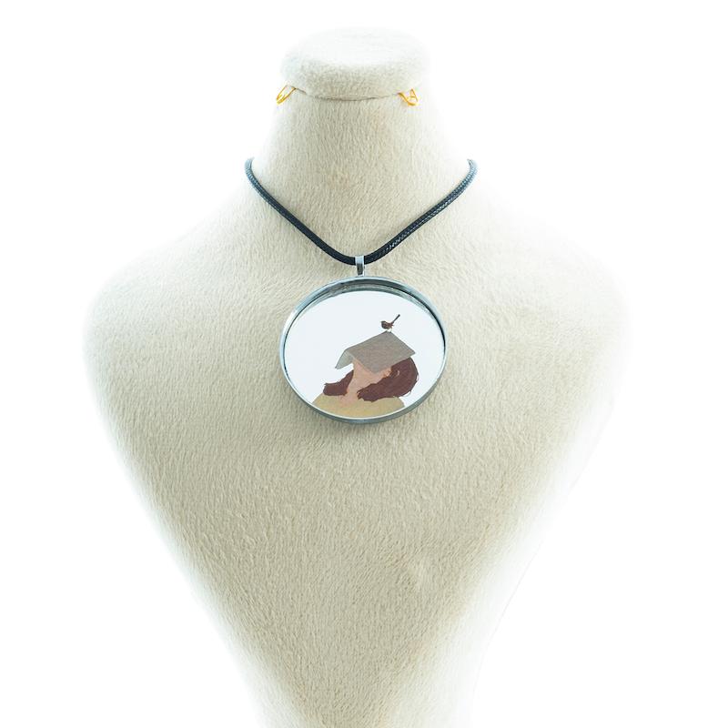 گردنبند آینه ای طرح خانم گنجیشکه