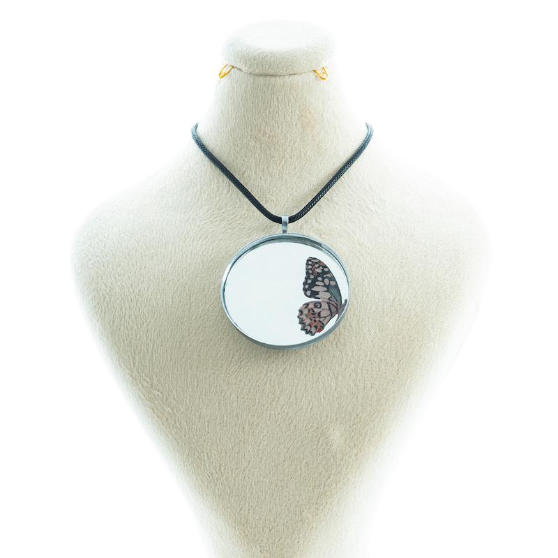 گردنبند آینه ای طرح پروانه نیمه 