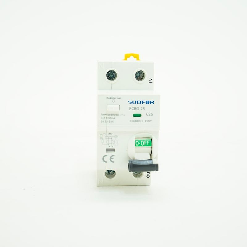 محافظ جان و ولتاژ ترکیبی 32A(RCBO)