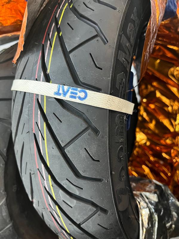 تایر ۱۲۰.۷۰.۱۲ سیات