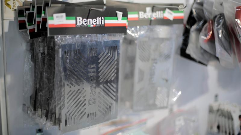 محافظ رادیاتور بنلی 300