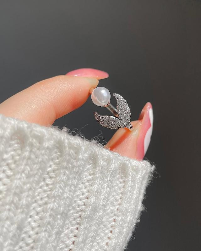 انگشتر دم وال مرواریدی