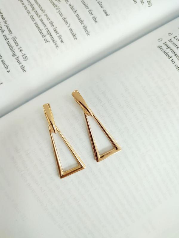 گوشواره  از برند ژوپینگ