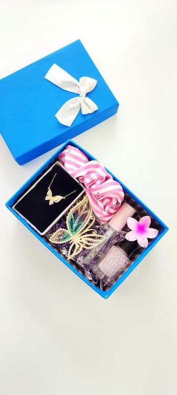 باکس هدیه فانتزی آبی