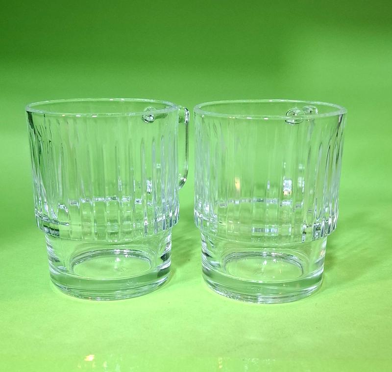 لیوان دسته دار شیاردار زنگان 