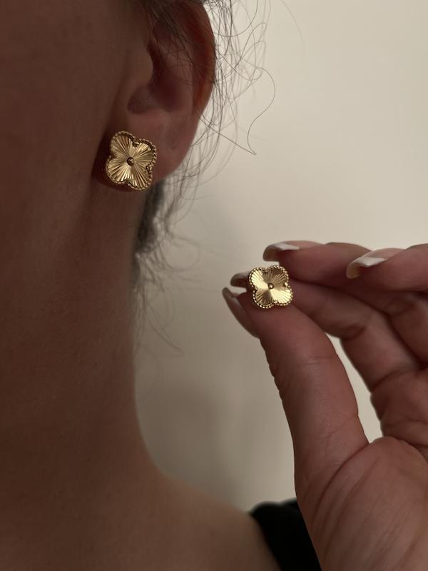 گوشواره ونکلیف