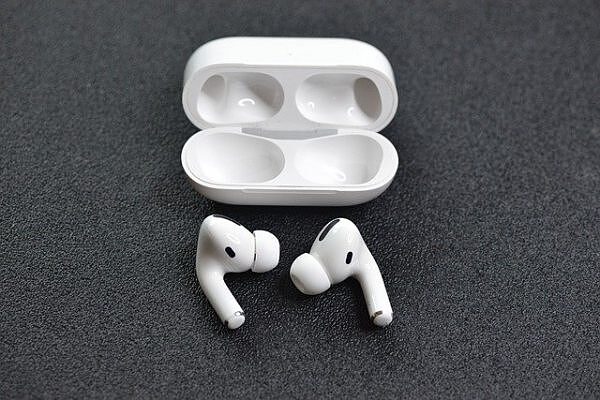  ایرپاد پرو 2 سفارش ایرلند airpods pro 2 gen ANC (سوپر های‌کپی)