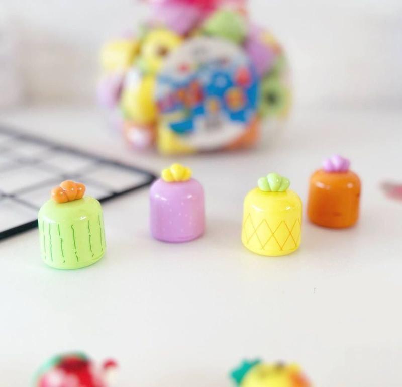 مداد تراش مخزن دار  طرح میوه ای 