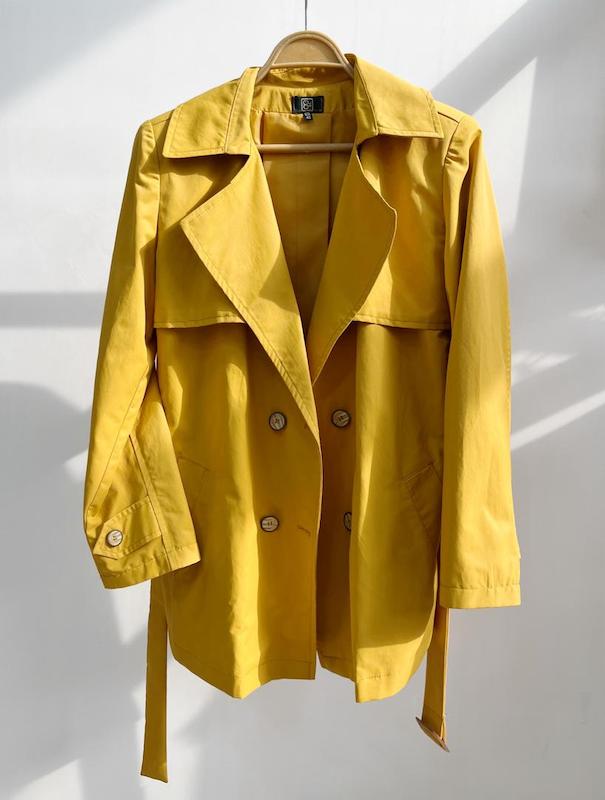 ترنچ کت کمردار خردلی زرد