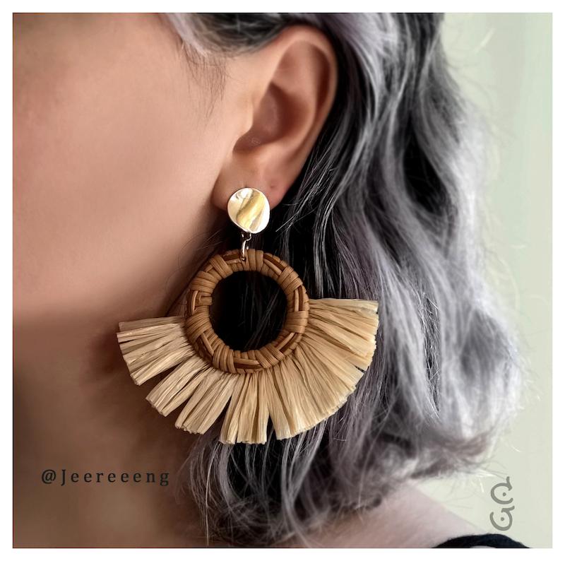 گوشواره حصیری بادبزنی