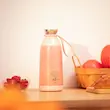 مخلوط‌کن شارژی قابل حمل 500 میلی‌لیتر مدل FRESH JUICE با تیغه استیل ضدزنگ، موتور 60 وات، شارژ USB تایپ‌سی، قفل ایمنی ضد نشت و حالت پالس برای خردکردن یخ و میوه‌های منجمد