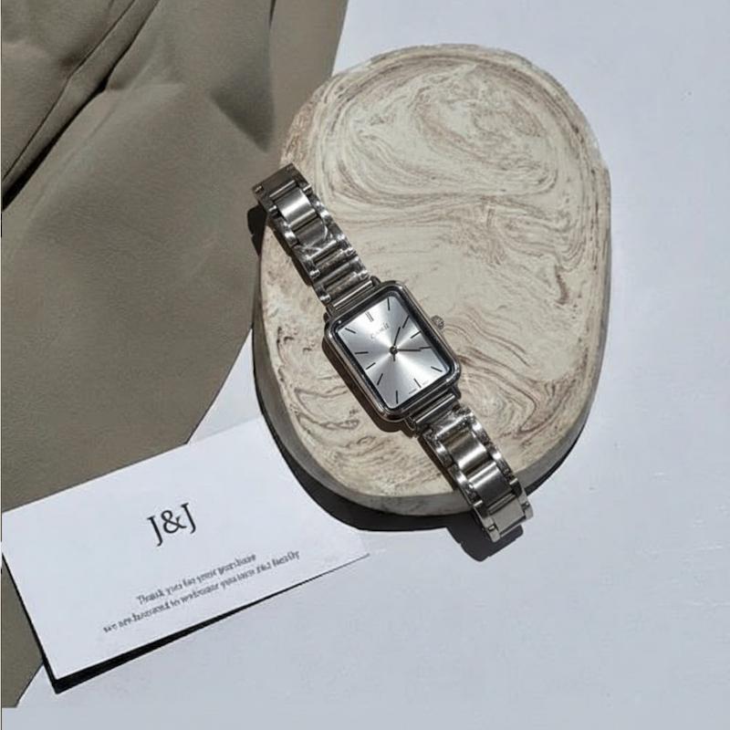 77Lili casio watches 