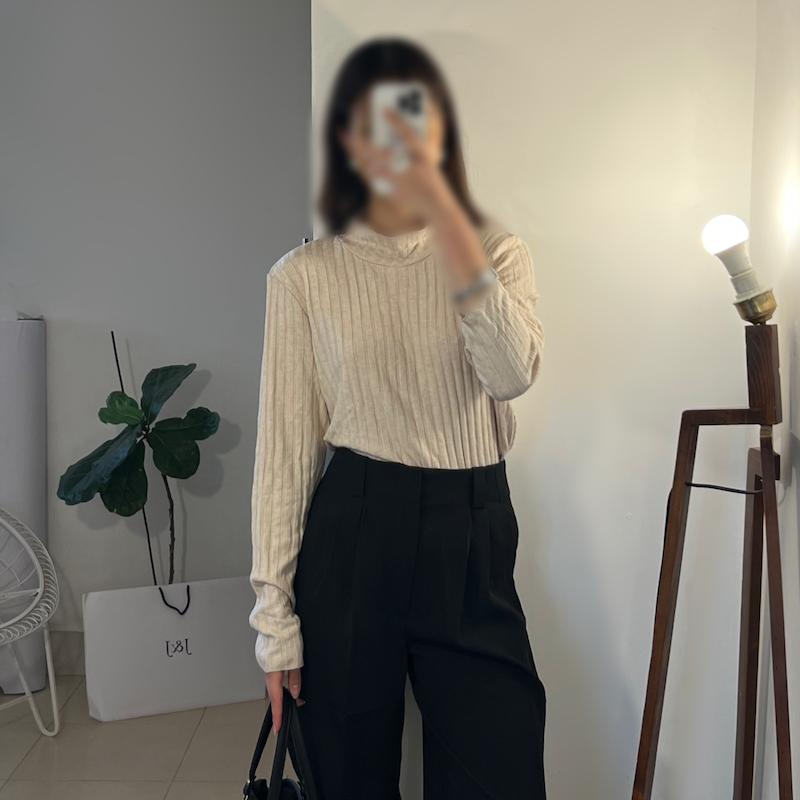 Sara wears -2 versions 