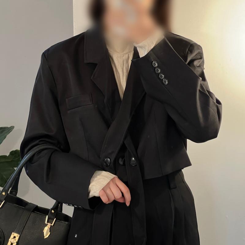 Karina crop blazers 