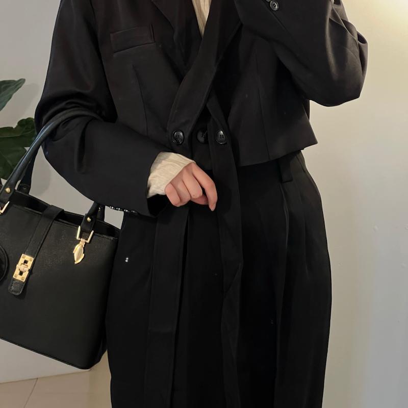 Karina crop blazers 