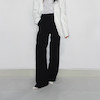 Jane wear pants 