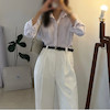Jane wear pants 