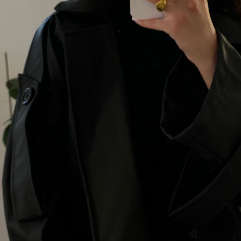 Monica crop coat 