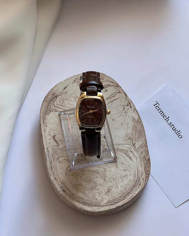 Royal accessories 55