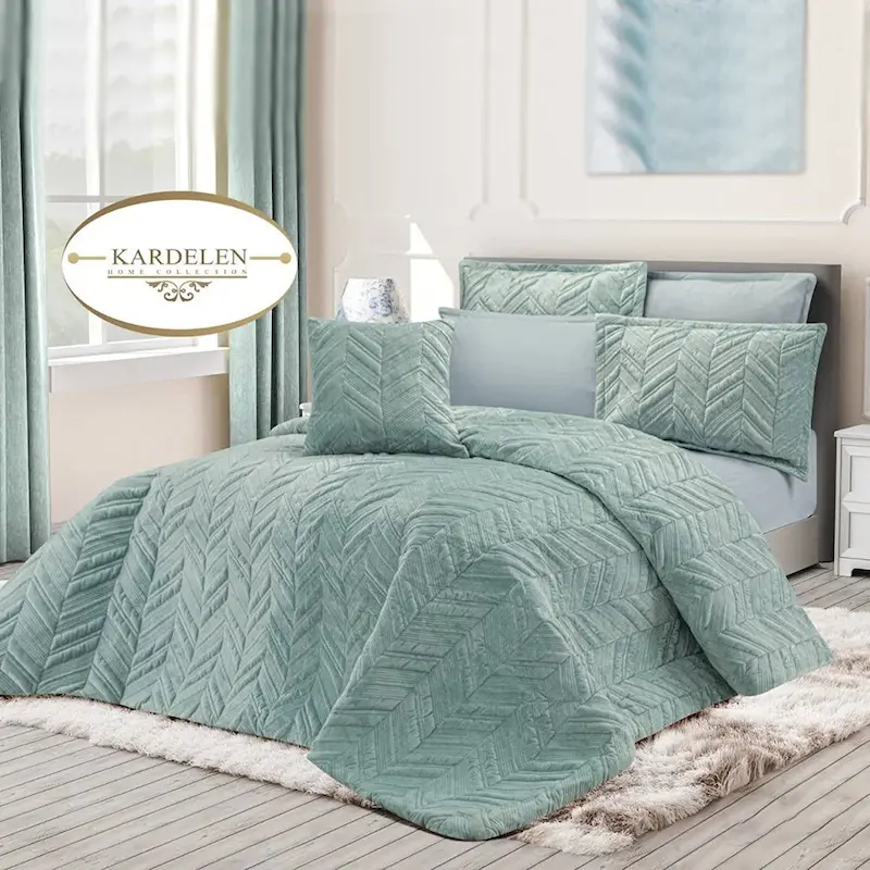 روتختی مخمل سبز سدری کاردلن مدل کوبا روی تخت