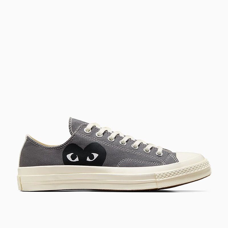 Converse x Comme des Garçons PLAY Chuck 70 Low Top grey