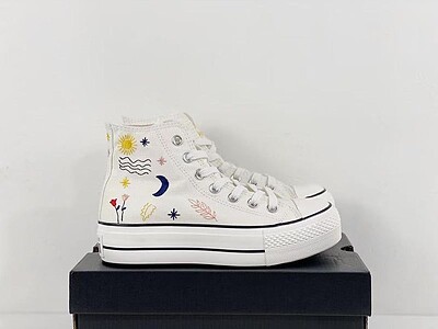 Platform Embroidered Converse