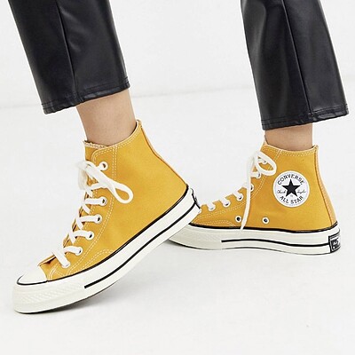 Converse unisex Chuck 70 Hi  Sunflower Yellow