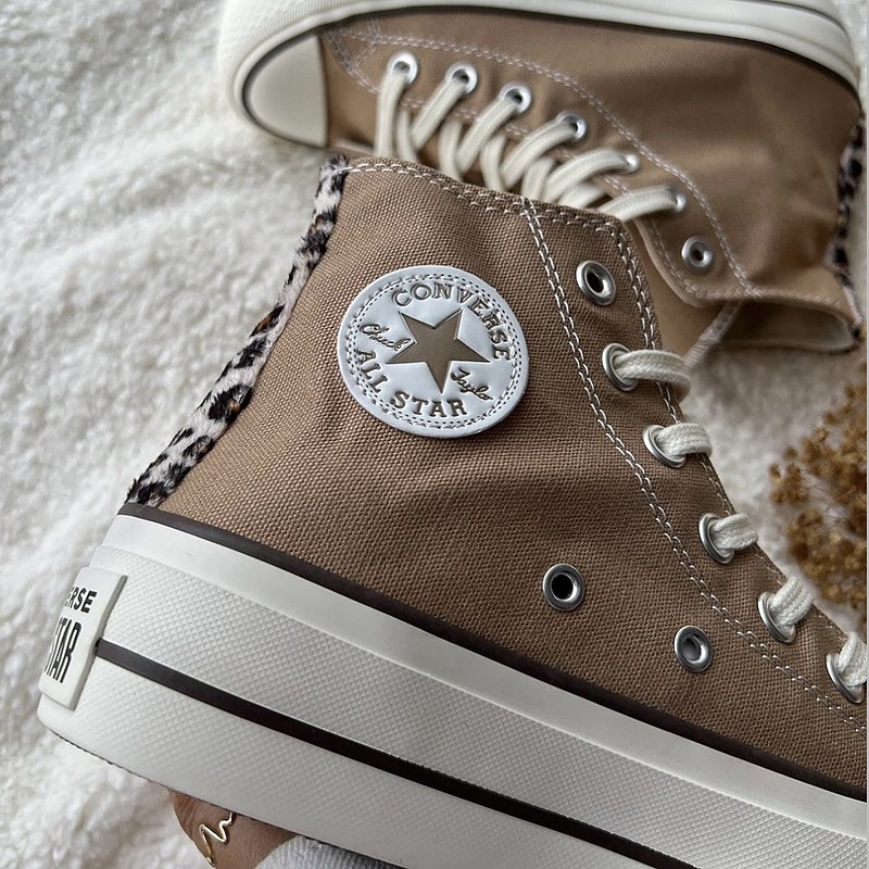 Beige platform converse