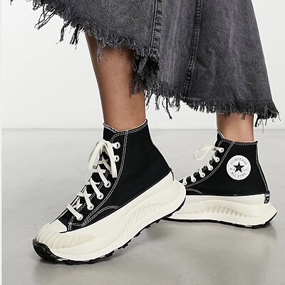 Converse Traction Utility