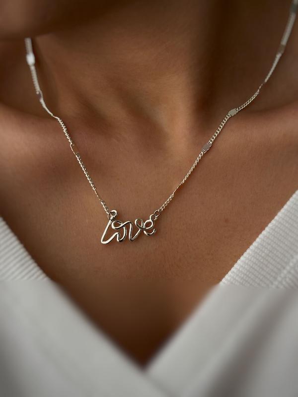گردنبند Love