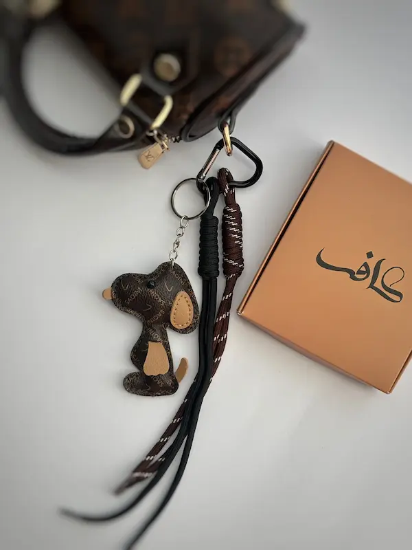 چارم بگ اسنوپی قهوه ای