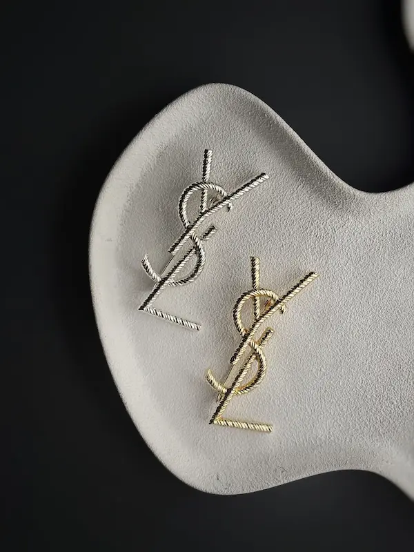 سنجاق سینه YSL