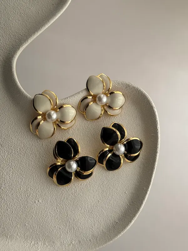 گوشواره گل دو لایه