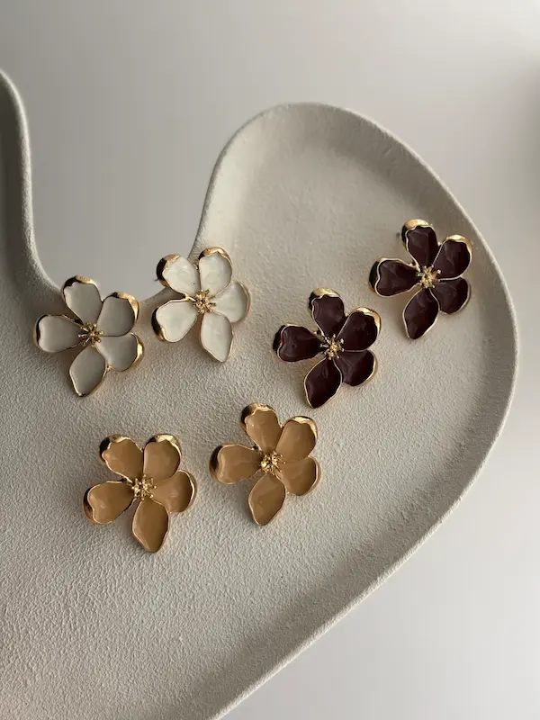 گوشواره های گل مینا کاری