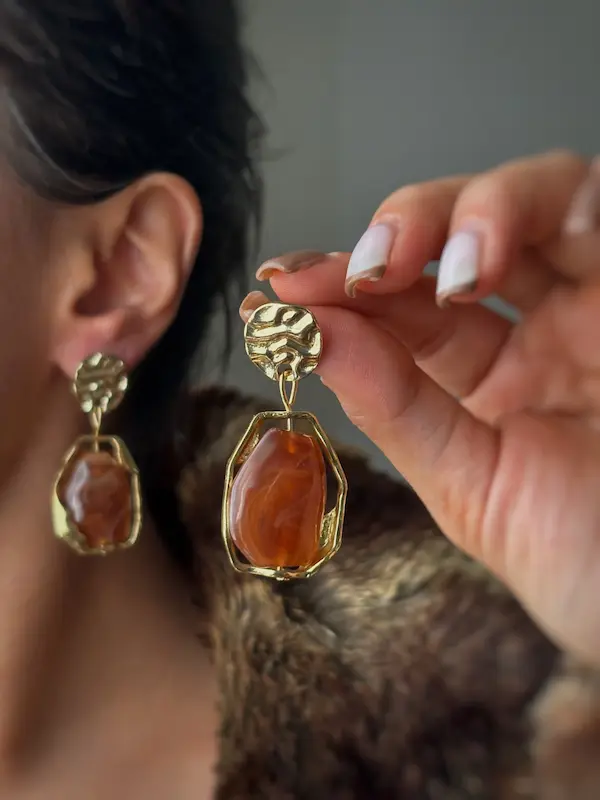 گوشواره های سنگی